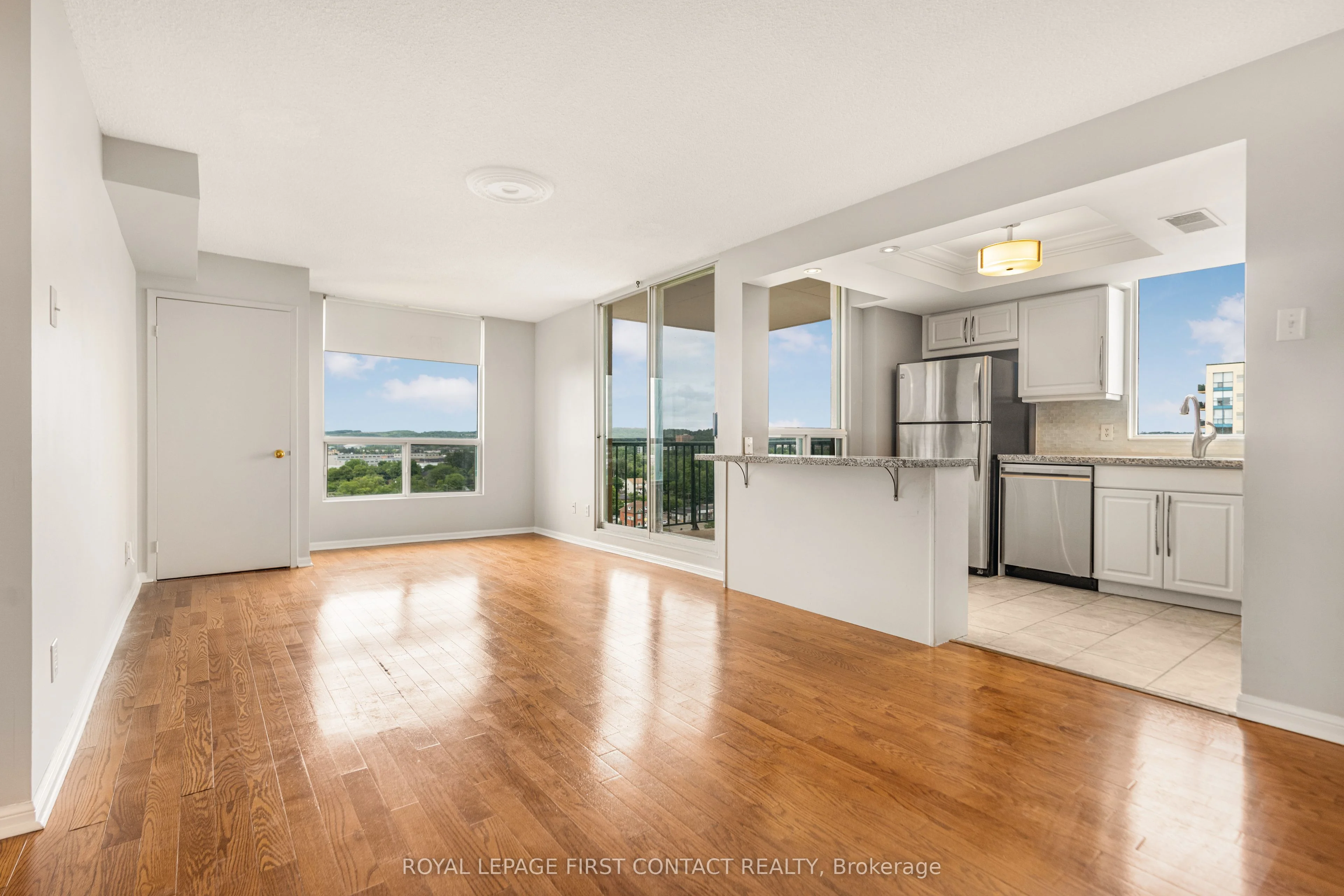 75 Ellen Street 1504, Barrie, On L4n 7r6