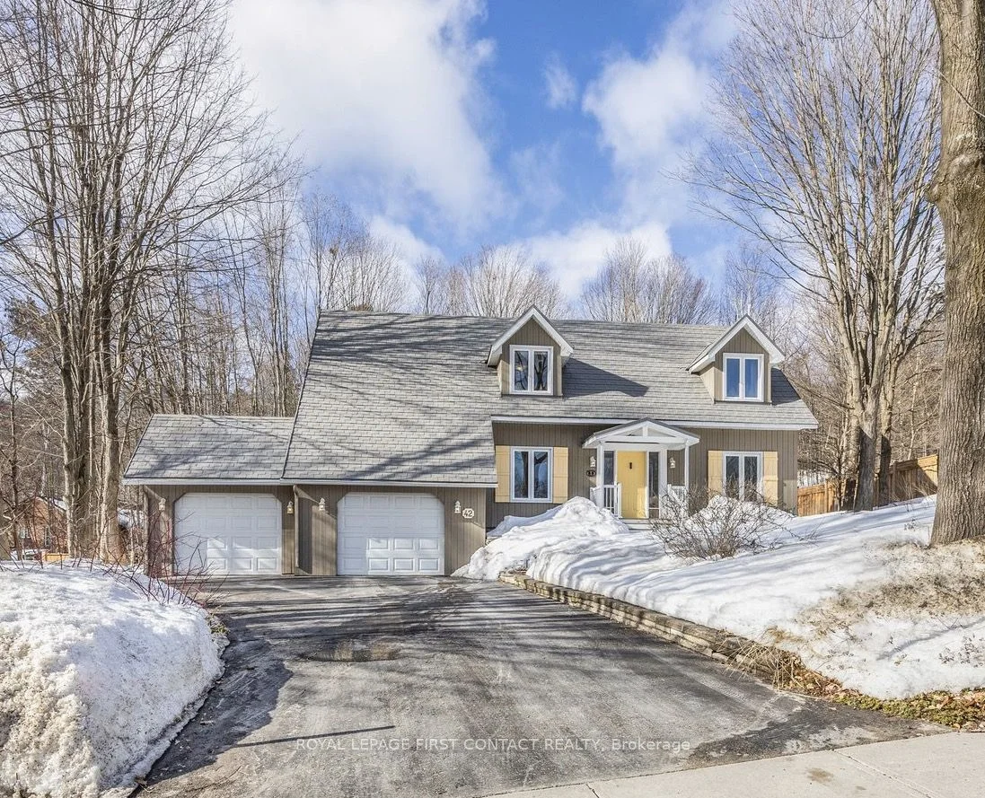 Detached in Springwater