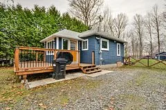53 Polish Avenue, Penetanguishene, On L9m 1w8