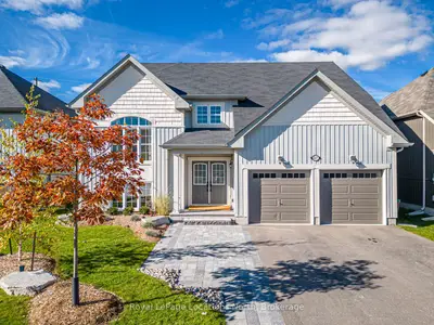 Detached in Clearview