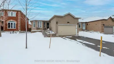 Detached in Barrie