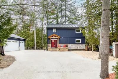44 Stroud Crescent, Wasaga Beach, On L9z 2t5