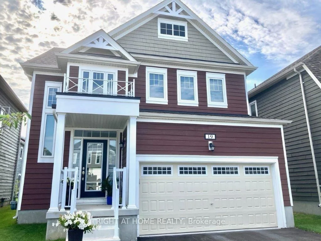 Detached in Wasaga Beach