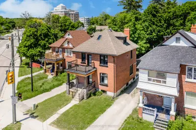 40 Sophia Street W, Barrie, On L4n 1j3