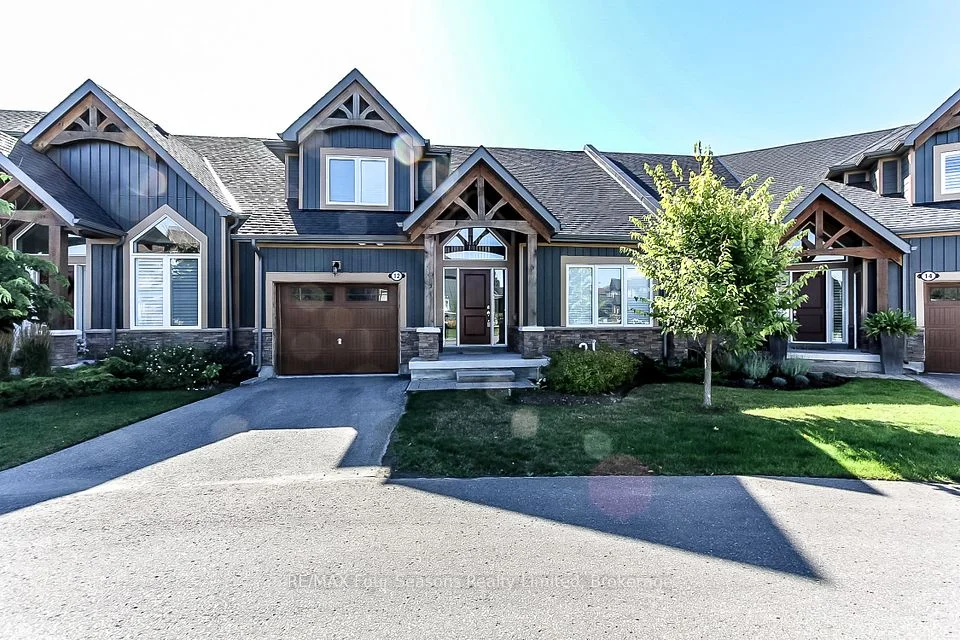 12 Robbie Way, Collingwood, ON L9Y 0X5
