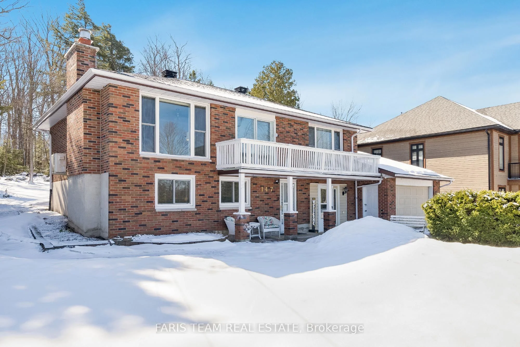 Detached in Tay