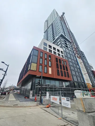 Condo Apartment in Barrie