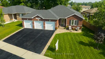 Detached in Tay
