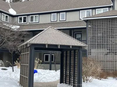 792 Johnston Park Avenue, Collingwood, On L9y 5c7