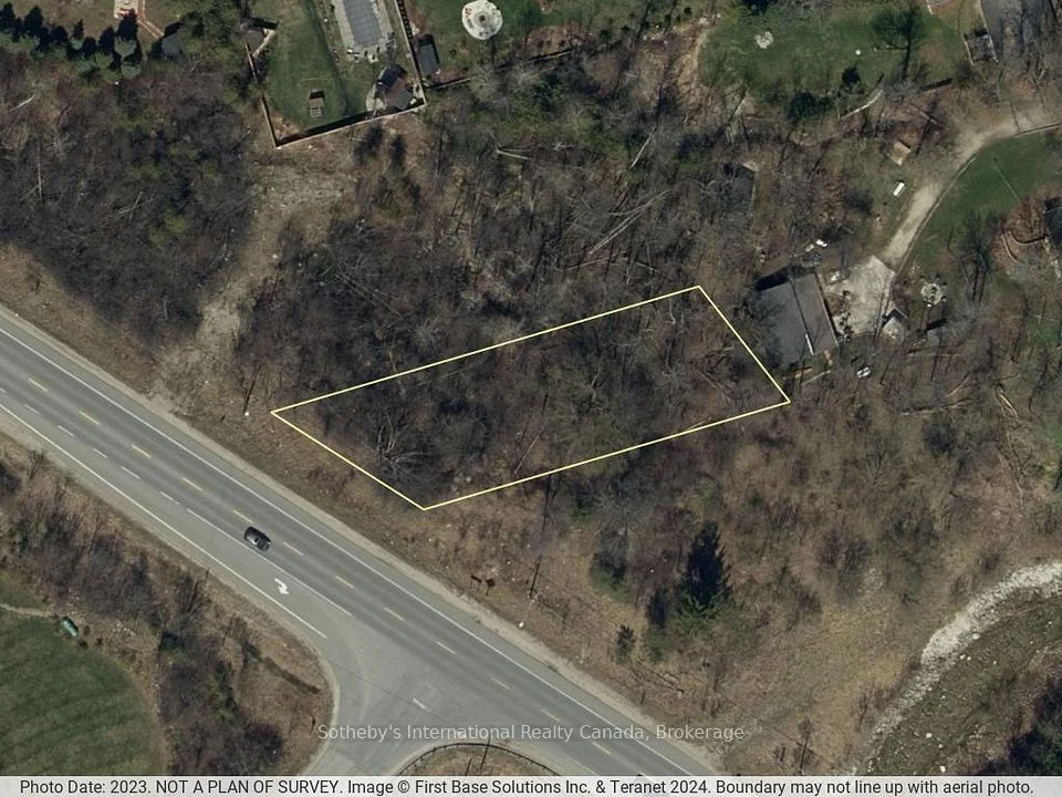 9736 Beachwood Road, Collingwood, On L9y 3z1