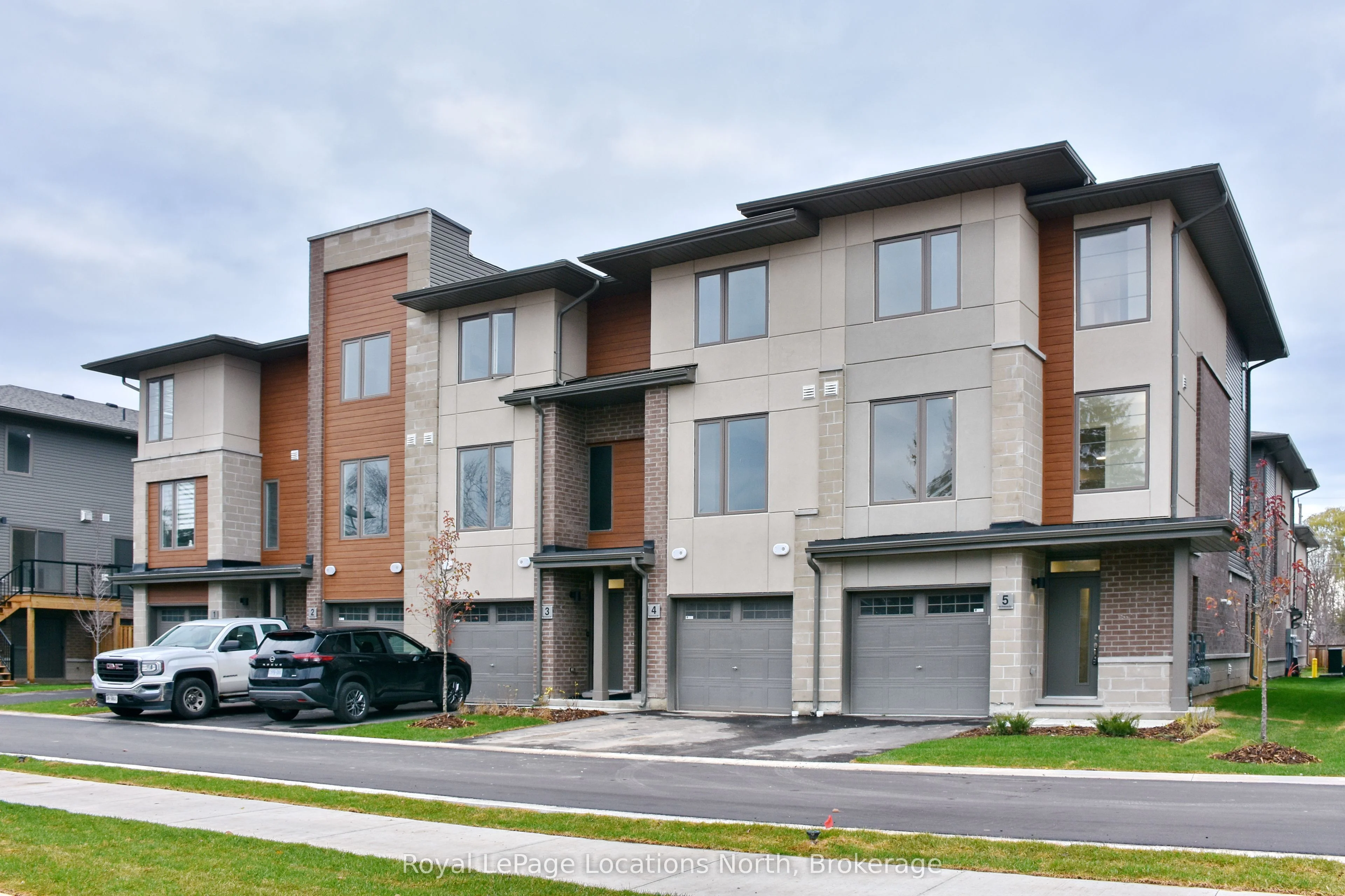 5-35 Dawson Drive, Collingwood, On L9y 2l8