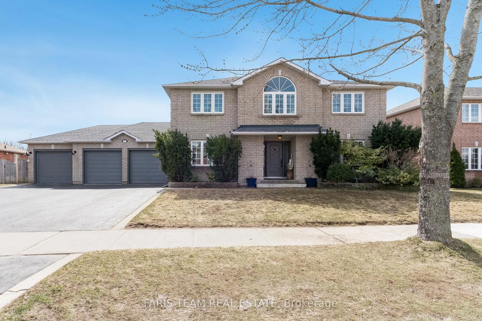 Detached in Barrie