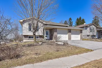 Detached in Orillia