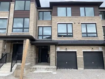 Att/Row/Townhouse in Barrie
