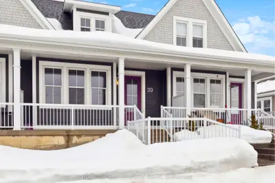 Condo Townhouse in Midland