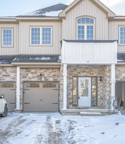 13 Churchlea Mews, Orillia, On L3v 8k9