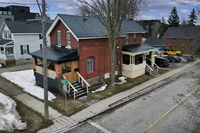 Triplex in Orillia