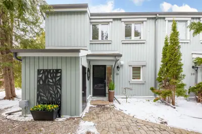 127 Fairway Crescent Ne 19, Collingwood, On L9y 5b4