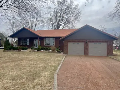 Detached in Ramara
