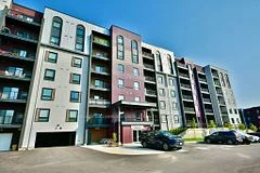 Common Element Condo in Barrie