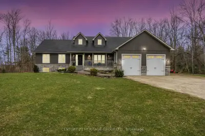 Detached in Clearview