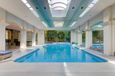 Detached in Wasaga Beach