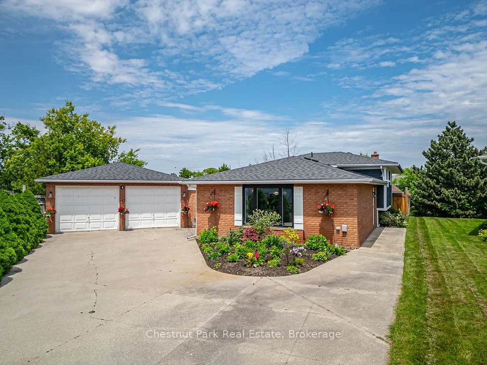 4 Harben Court, Collingwood, On L9y 4l8