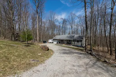 Detached in Oro-Medonte