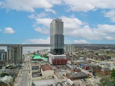 39 Mary Street 1602, Barrie, On L4n 1s9