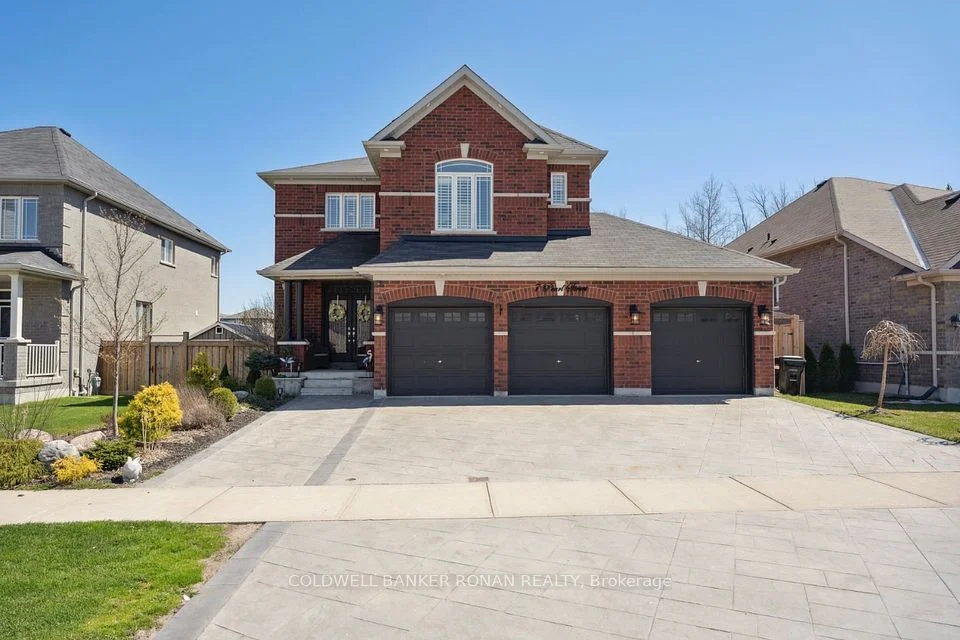 7 Pearl Street, Wasaga Beach, On L9z 0g9