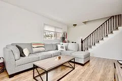 Condo Townhouse in Barrie