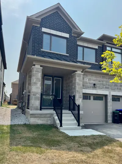 Semi-Detached in Springwater