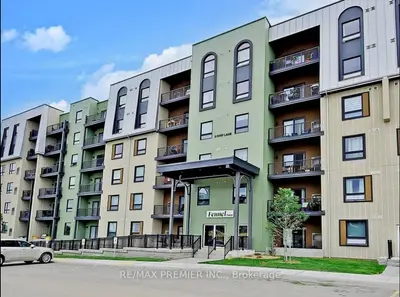 Condo Apartment in Barrie