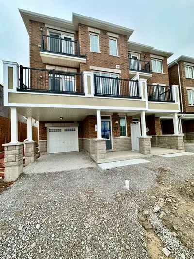 119 Pearen Lane, Barrie, On L9j 0g5