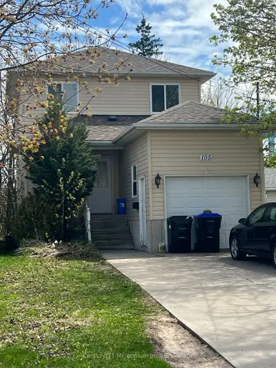 Upper Level in Collingwood