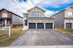 Detached in Wasaga Beach