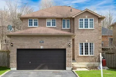 Detached in Barrie