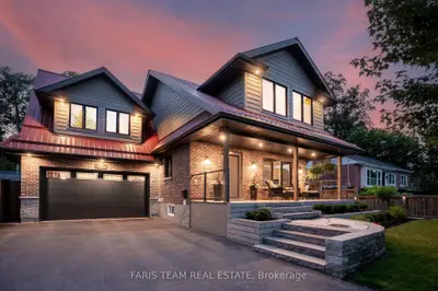 92 Nelson Street, Barrie, On L4m 4k5