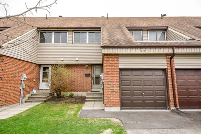 Condo Townhouse in Orillia