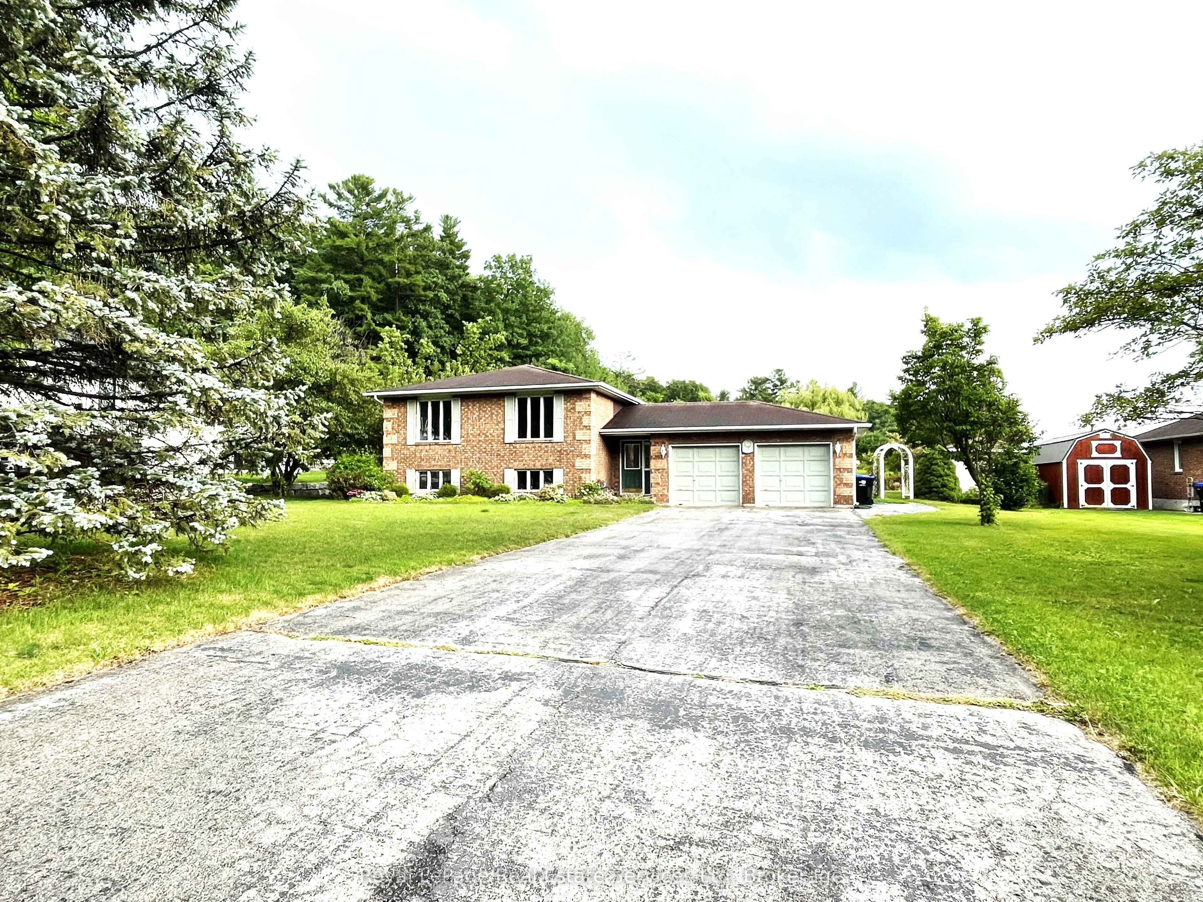 86 Wasaga Sands Drive N, Wasaga Beach, ON L9Z 1J2