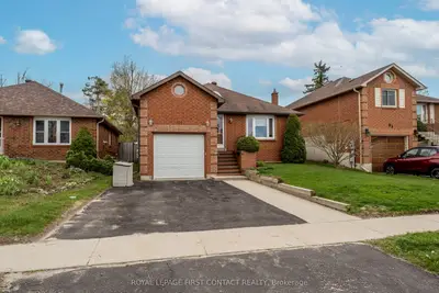 Detached in Barrie