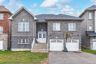 Detached in Orillia