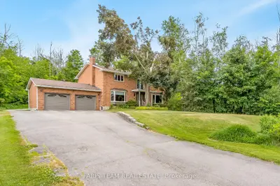 Detached in Oro-Medonte