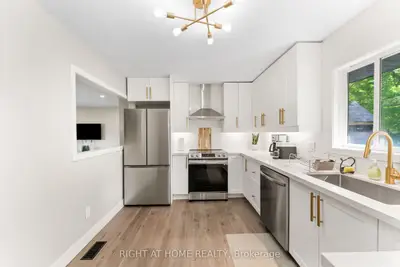 15 32nd Street S, Wasaga Beach, On L9z 2s5