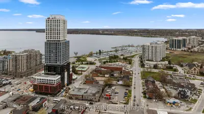 Condo Apartment in Barrie