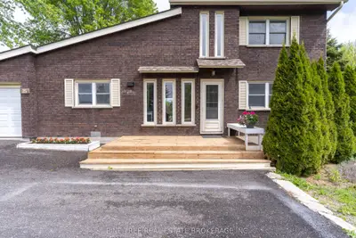 Detached in Ramara
