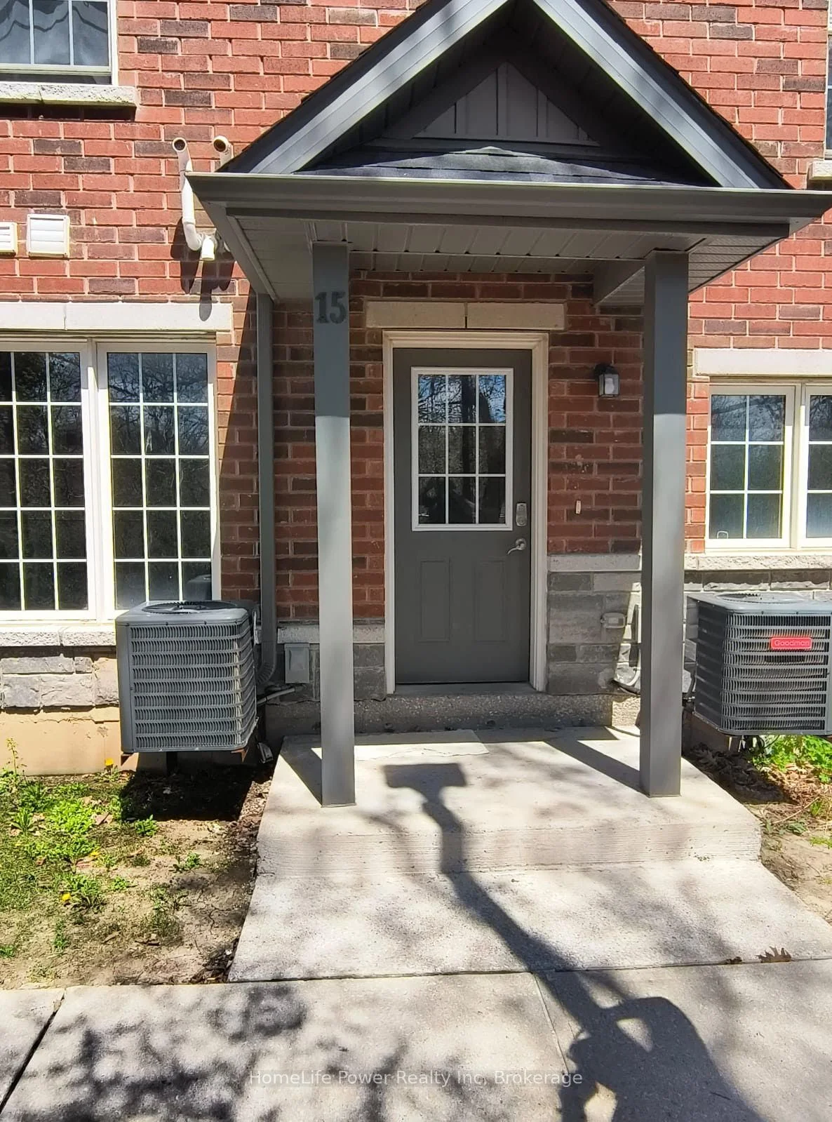 242 Penetanguishene Road 15, Barrie, ON L4M 7C2