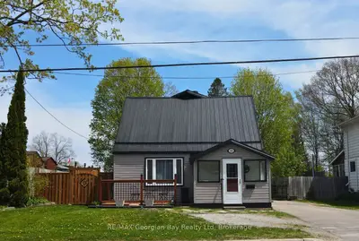 Detached in Midland