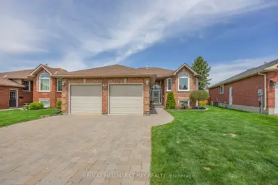 Detached in Orillia