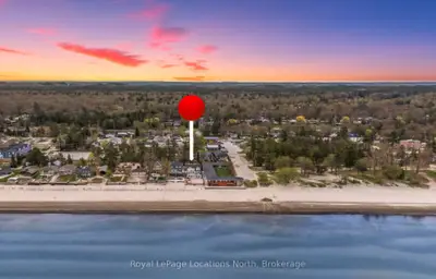 Detached in Wasaga Beach